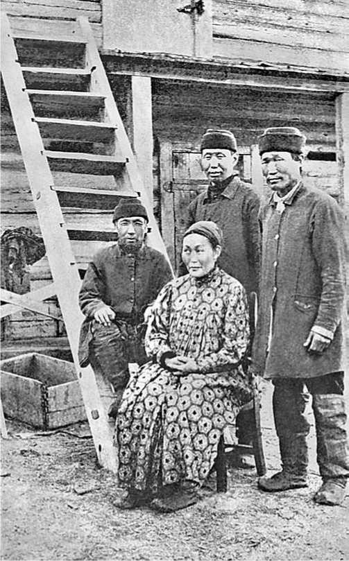 Якутская семья. 1926 г. РГАКФД, № 413865. Якутская семья. 1926 г. РГАКФД, № 413865.